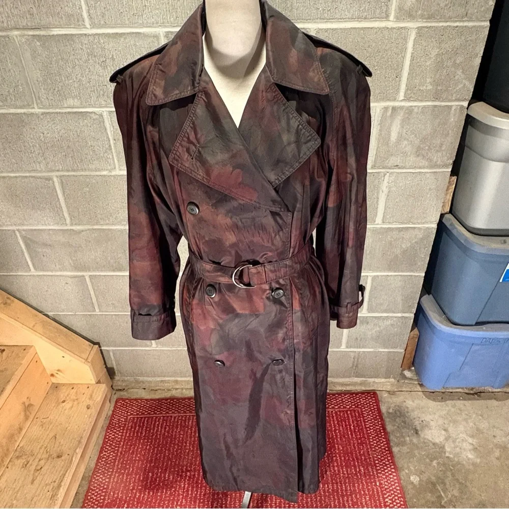 Vintage Degrees trench coat. - Picture 4 of 15